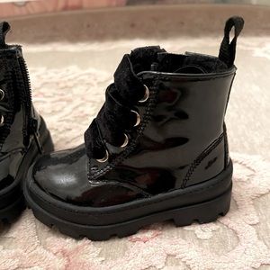 H&M Baby patent leather combat boots with velvet laces